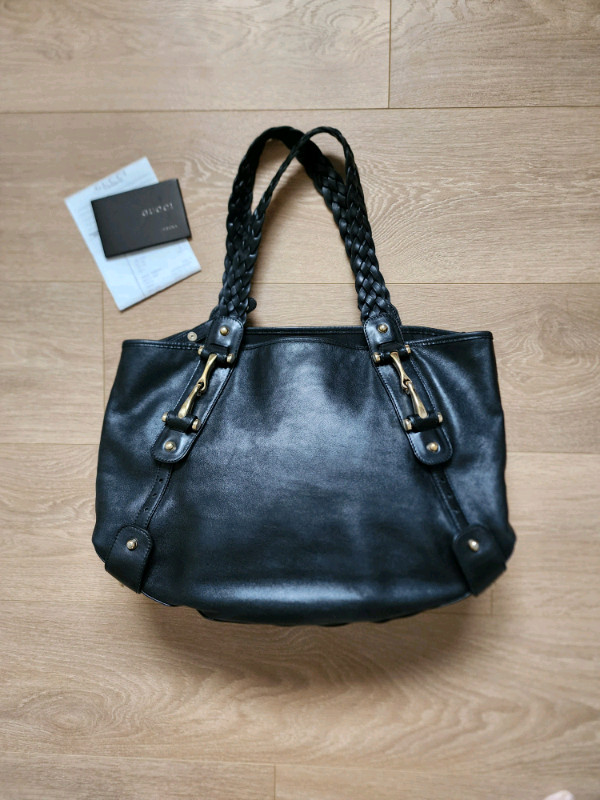 Authentic Gucci Pelham Black Leather Shoulder Bag (GUC) in Women's - Bags & Wallets in Mississauga / Peel Region - Image 2