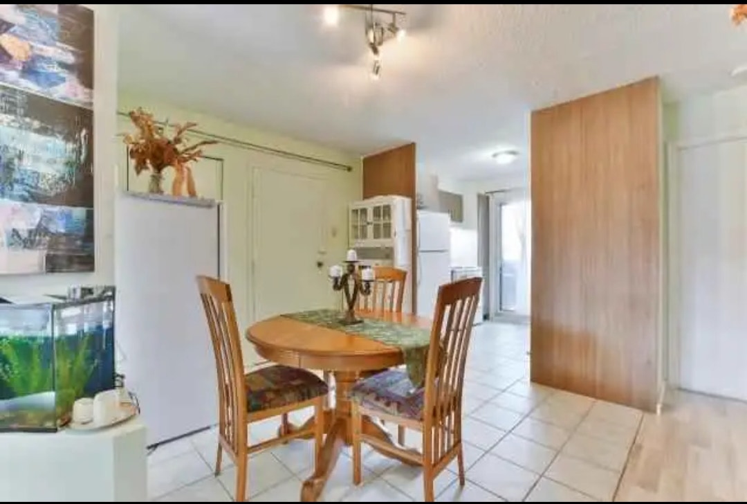 Chambre tout unclus à louer à Laval — photo 3