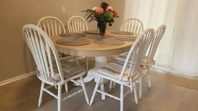 Beautiful While Dinning Table with leaf and 6 Chair & Cushion63735875970305123