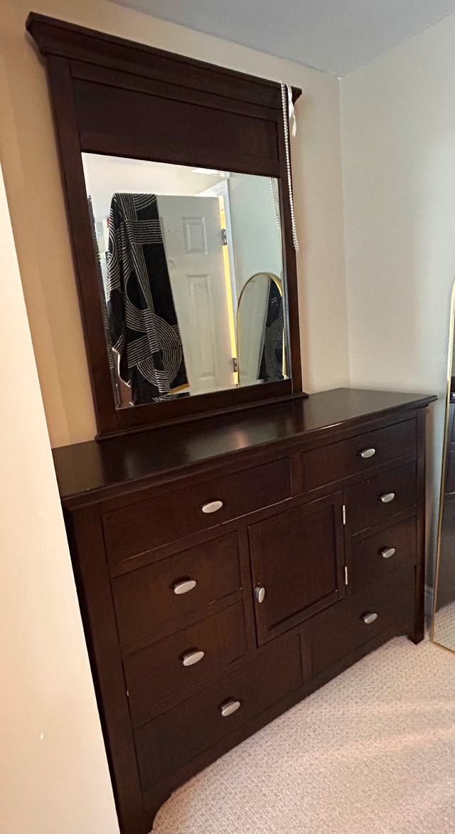 Bedroom furniture, Dresser and night stands in Dressers & Wardrobes in Oakville / Halton Region