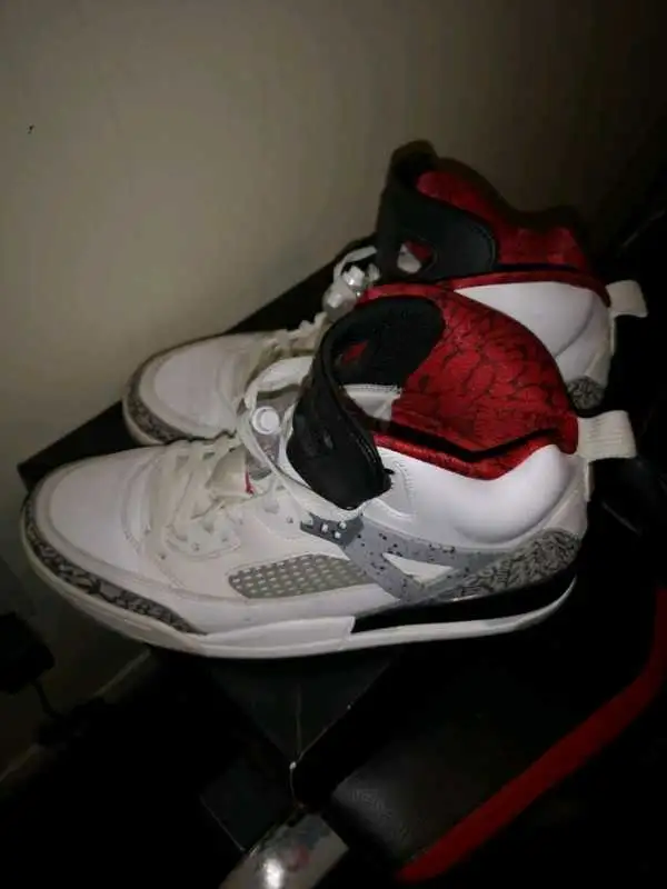 Air Jordan Spizikes sz 10.5 Like New in Men's Shoes in City of Toronto - Image 3