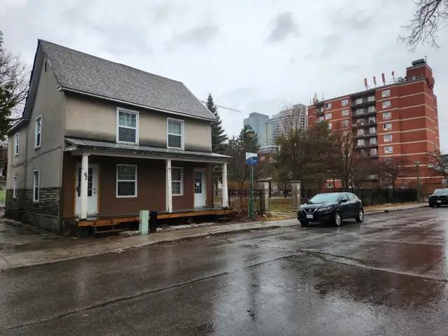 House 2 Beds 1.5 Baths - Hull/Gatineau in Long Term Rentals in Gatineau - Image 9