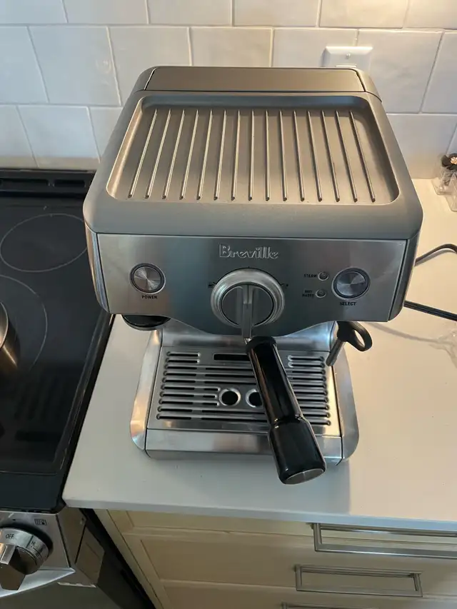 ☕ Breville Espresso Machine  in Coffee Makers in Ottawa - Image 7