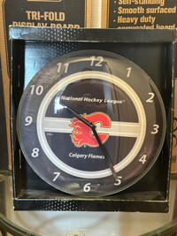 Horloge LNH Calgary Flames Neuf dans boîte 