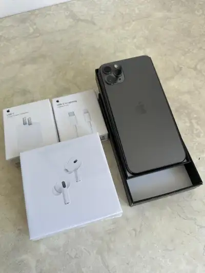 iPhone 11 Pro Max 256GB – Full Bundle: AirPods/Charger/Delivery, View more