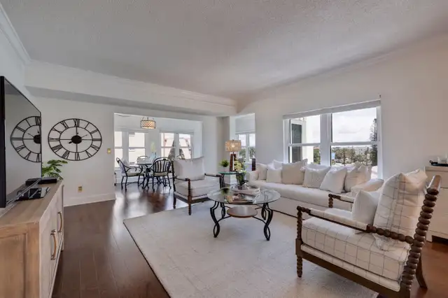 Florida gulf-front paradise in St Pete Beach in Florida in Canada - Image 4