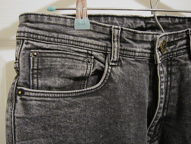 Mens Levis 513 Jeans 32 1/2 in Men's in Oakville / Halton Region - Image 3