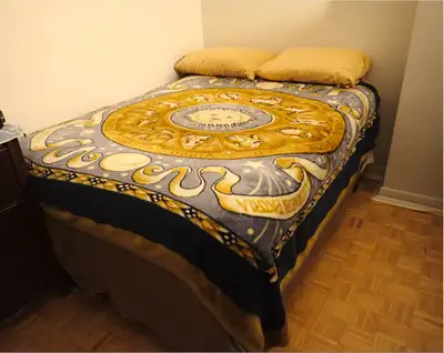 CURRENTLY AVAILABLE – $750 - Central Midtown Toronto Area - Short Term - Ideal for International Tra...