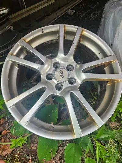 Jante pour subaru, veuillez me contacter si vous avez des questions