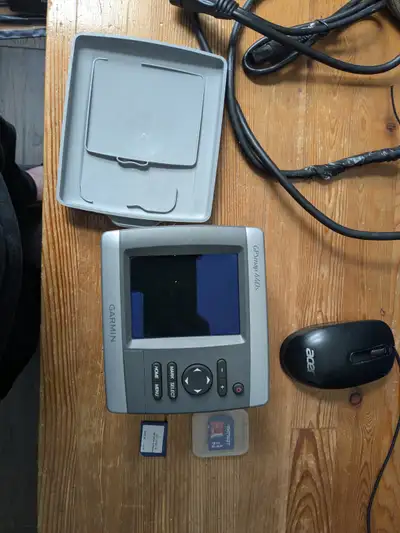 Marine/Boat Garmin GPS 440s with Ontario-Montreal map Card., View more