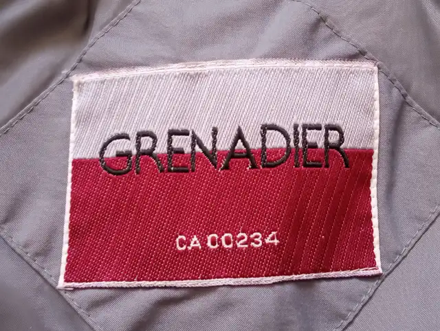 Men's Medium Lightweight Winter Jacket in Men's in Calgary - Image 4