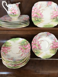 Royal Albert Dishes - collection of several patterns; exc cond
