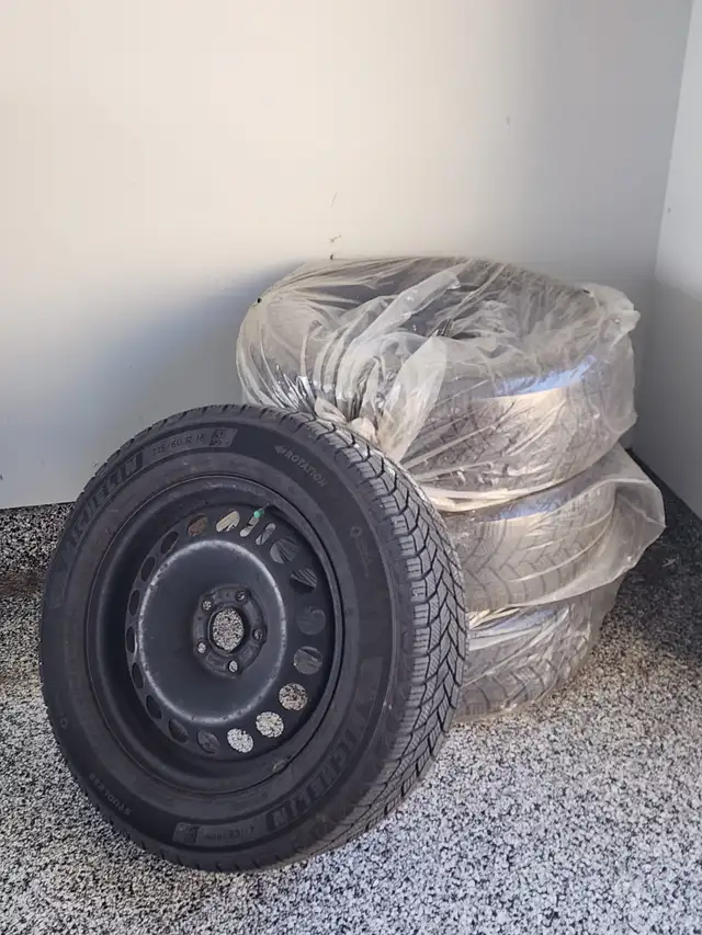 Michelin X-Ice Snow Tires ON RIMS in Tires & Rims in Peterborough - Image 2