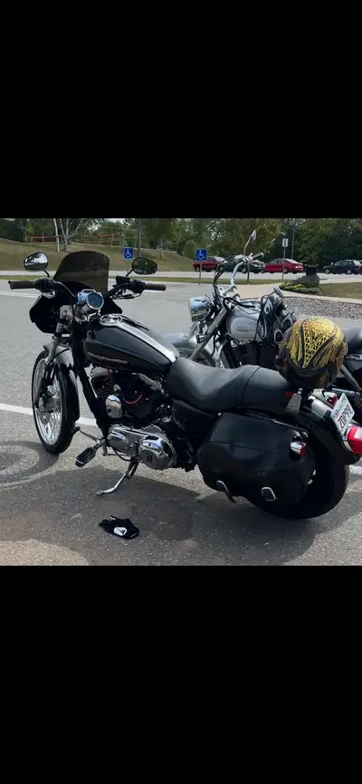 2007 Harley-Davidson Sportster XL1200C Excellent running bike, everything works as it should. One sm...