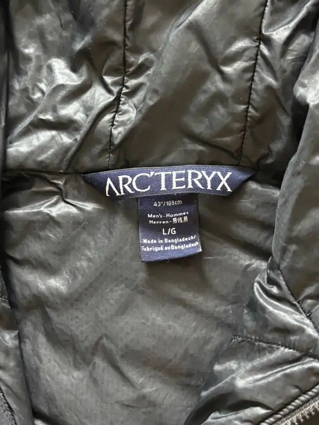 Arcteryx men Atom LT hoody in Men's in City of Toronto - Image 6