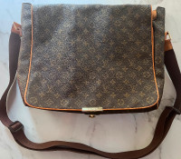 LOUIS VUITTON ABBESSES MESSENGER BAG Vintage Original M45257