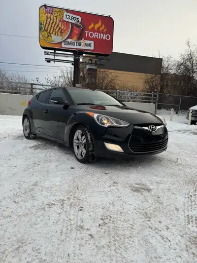 Hyundai Veloster 2014 — Full Équipée, automatique, 154 000 km, en excellente condition. * Jamais acc...