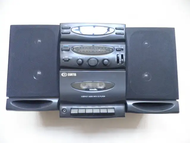 Curtis RCD-640 Home System in General Electronics in Burnaby/New Westminster - Image 2