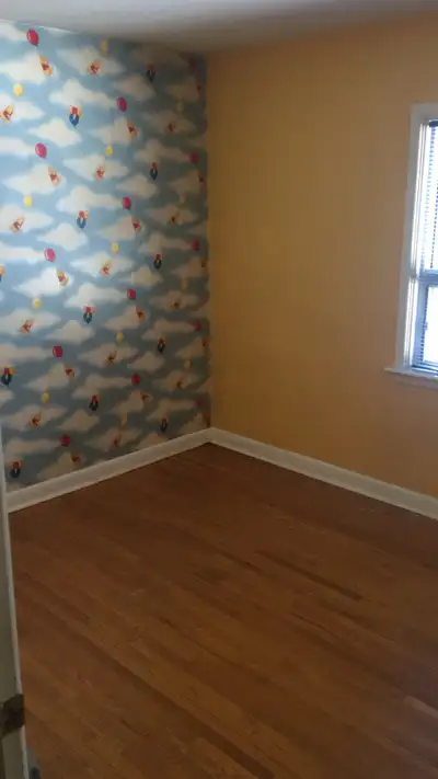 Shared room for girls in Scarborough on Main floor