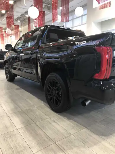 I'm selling a 2024 Toyota Tundra SR5 Off Road 4x4, a robust and reliable pickup truck with impressiv...