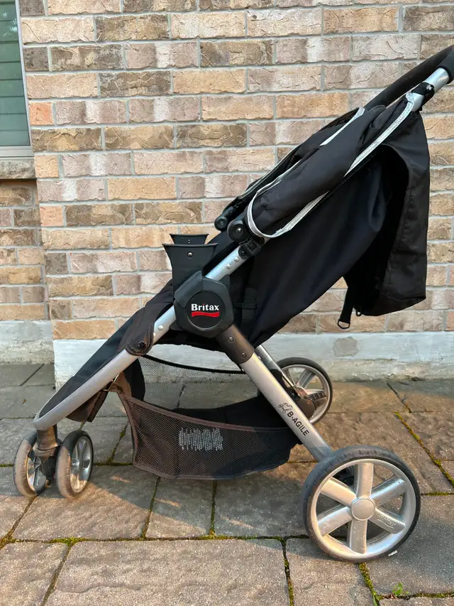Britax Baby Stroller in Strollers, Carriers & Car Seats in Markham / York Region - Image 2