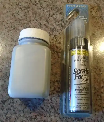 Brand new touch-up paint for sale - Dupli-Color Scratch Fix 2-In-1 - Toyota TY 01602 Lunar Mist Met...