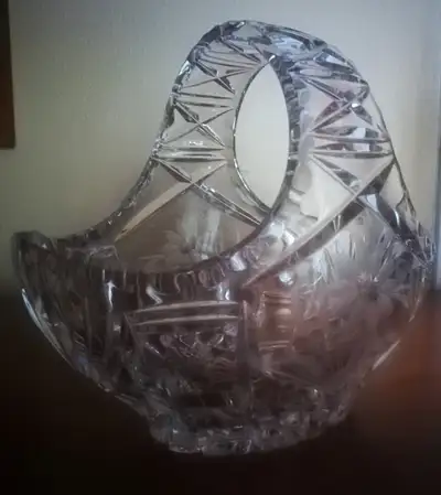 Panier en cristal de Bohème - années 1950, View more