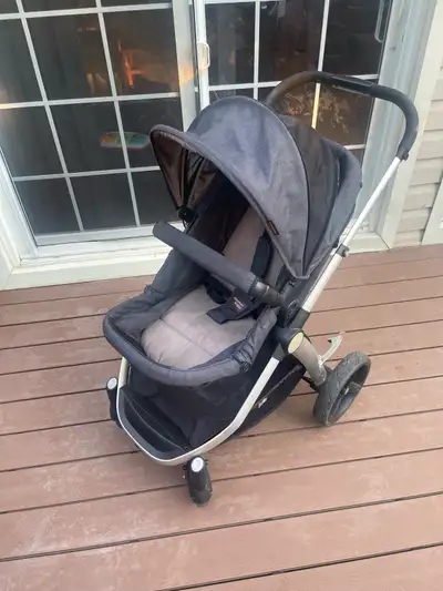 mountain buggy Cosmopolitan Stroller Bassinet combo, View more