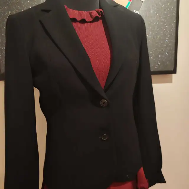 Tristan & Iseut Blazer in Women's - Tops & Outerwear in City of Toronto - Image 6