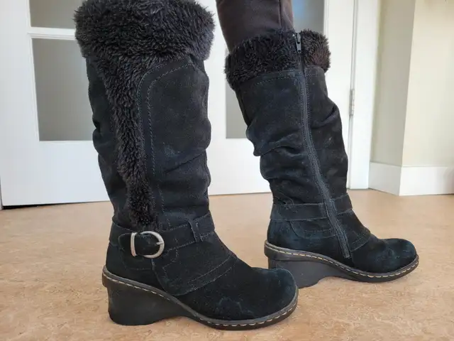 Womens/Teens Suede Leather boots...LOWER PRICE!!63860081314819120