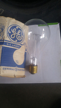 7 NEW General Electric Large Bulbs FG 4079 500w 125V