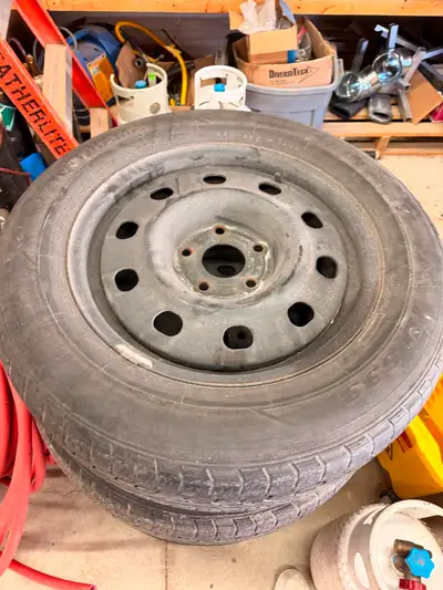 Set of 4 OEM Mopar 17” steel rims with Yokohama tires mounted. * Tire size: 225/65R17 * Yokohama tir...