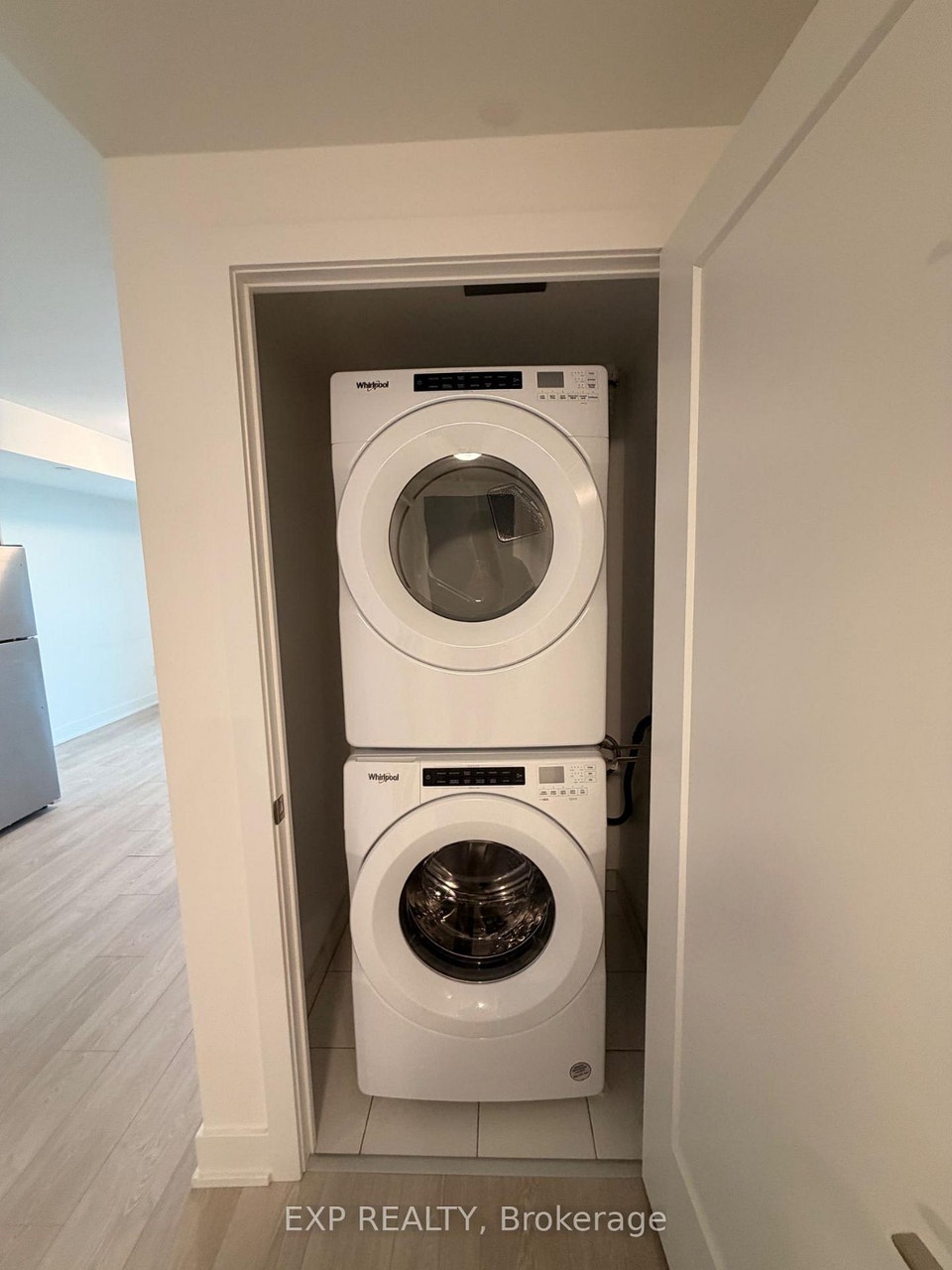 FOR RENT 5