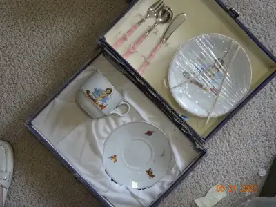 Set of Child's dishes,cutlery,original box,Italy 6 pieces,cute, View more