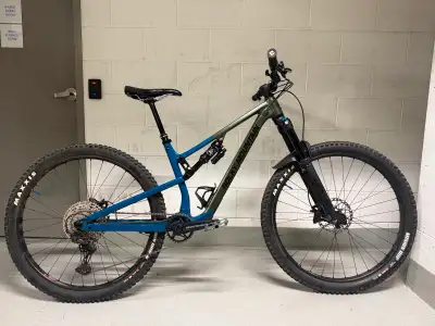 2022 Rocky Mountain Instinct A50, View more
