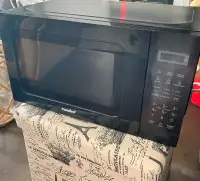 Comfee Microwave For Sale