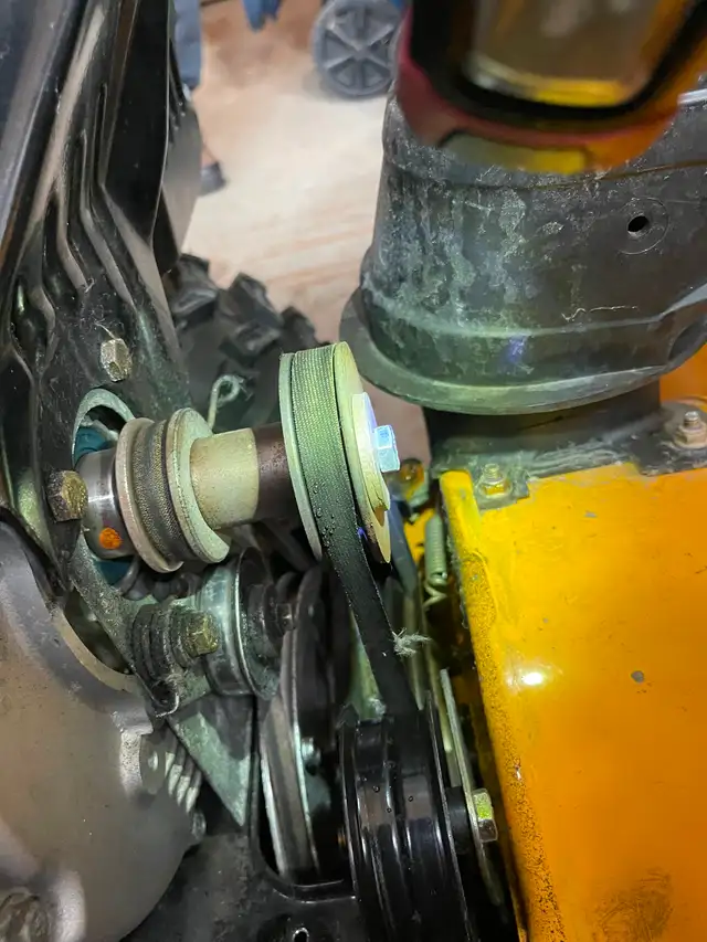 Snowblower Lawnmower RidingMower Repair in Lawnmowers & Leaf Blowers in Mississauga / Peel Region - Image 9