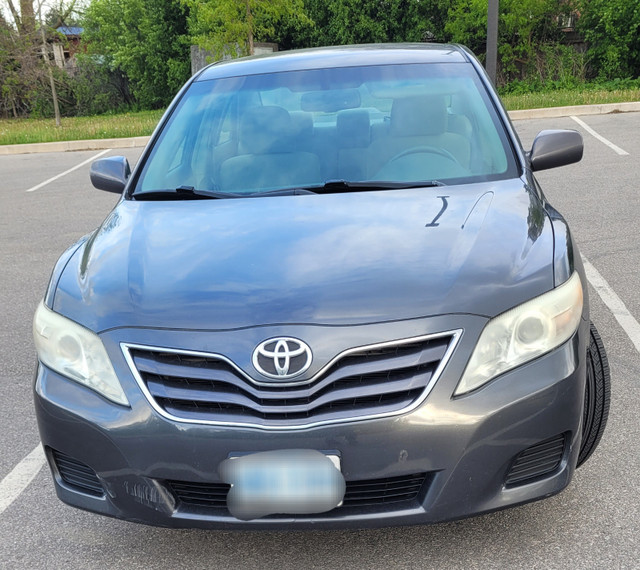 2010 Toyota Camry SE V6 in Cars & Trucks in Mississauga / Peel Region - Image 2