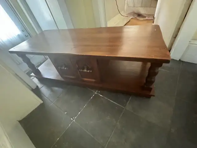 coffee table can deliver for a fee $29 in Coffee Tables in Dartmouth - Image 2