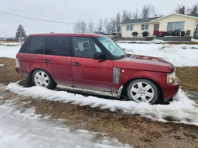 2006 range rover, engine runs good transmission shifts good, needs front left cv axle and air suspen...
