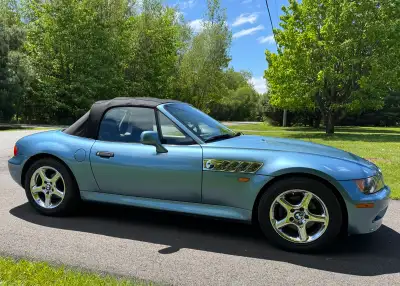 Année : 1996 Marque : BMW Modèle : Z3 Roadster Moteur : 1,9 L Transmission : manuelle 5 rapports Kil...