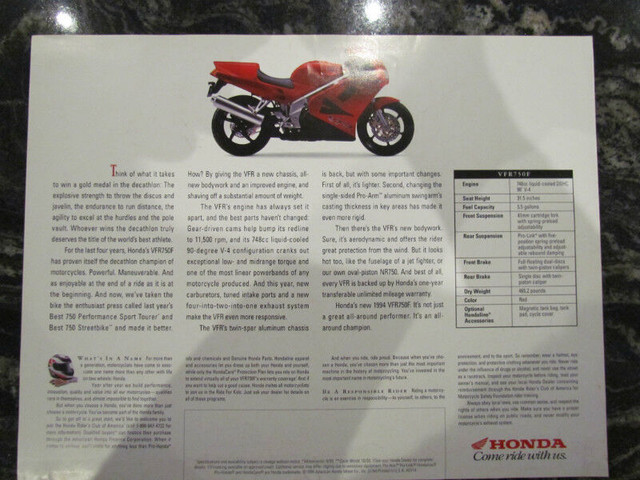 HONDA 1994 VFR750F MOTORCYCLE BROCHURE CATALOG dans Pièces et accessoires pour motos  à Ville de Montréal - Image 2