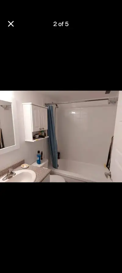 1 Bed 1 Bath - Apartment 5740 Boulevard Cavendish, Côte-St-Luc, QC H4W, Canada Bright 3 1/2 for leas...