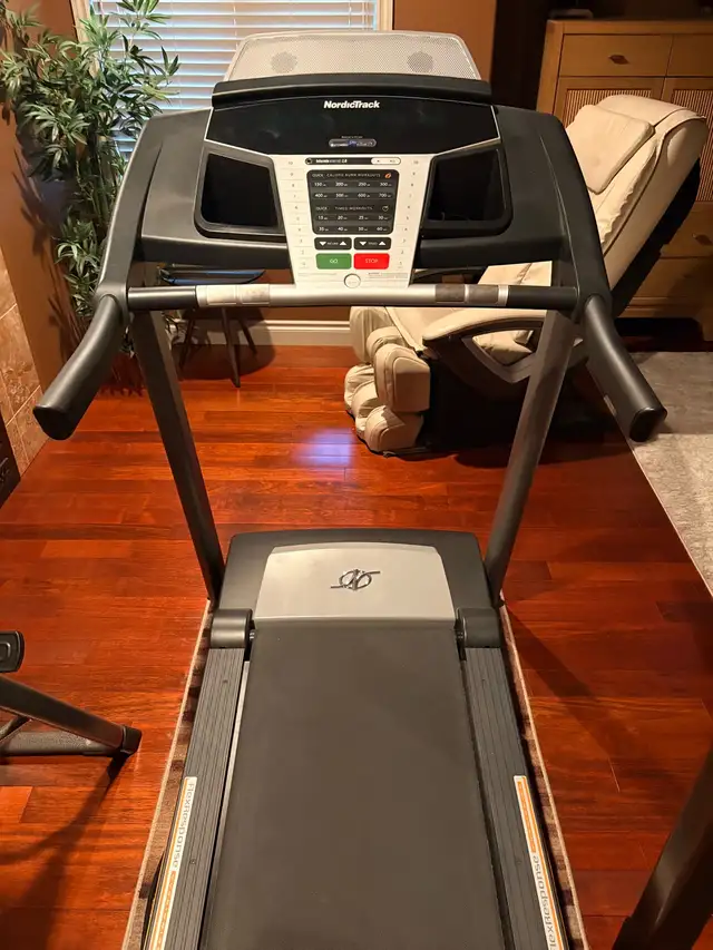 Nordic Track T5 Treadmill483716129526927360