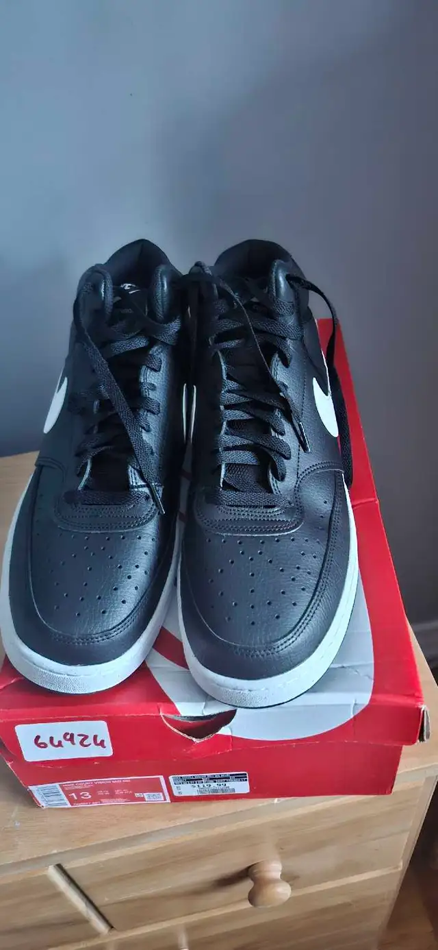 Espadrilles neuf Nike pour hommes gr 13 (100$) in Men's Shoes in Longueuil / South Shore - Image 2