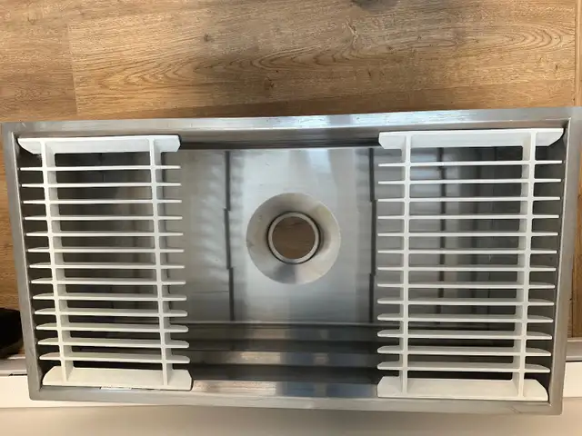 Kohler 33" workstation kitchen sink in Plumbing, Sinks, Toilets & Showers in Gatineau - Image 5