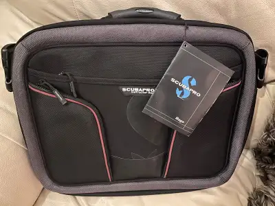 SCUBAPRO Instructors 2-In-1 Bag/Regulator Bag - PU in Orillia, View more