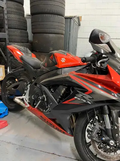 Selling my my 08 gixxer 750. Bike has 24k kms. I've owned the bike for 4 years and purchased from a...