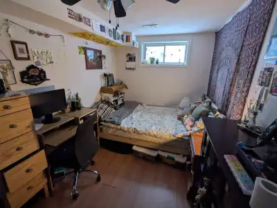 1 Room available in a 5 person house in Ainslie Wood East! May 2026-April 2027 Lease $800 + $50 util...