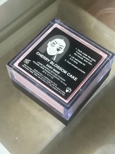 Huda beauty cherry blossom setting powder never used, View more